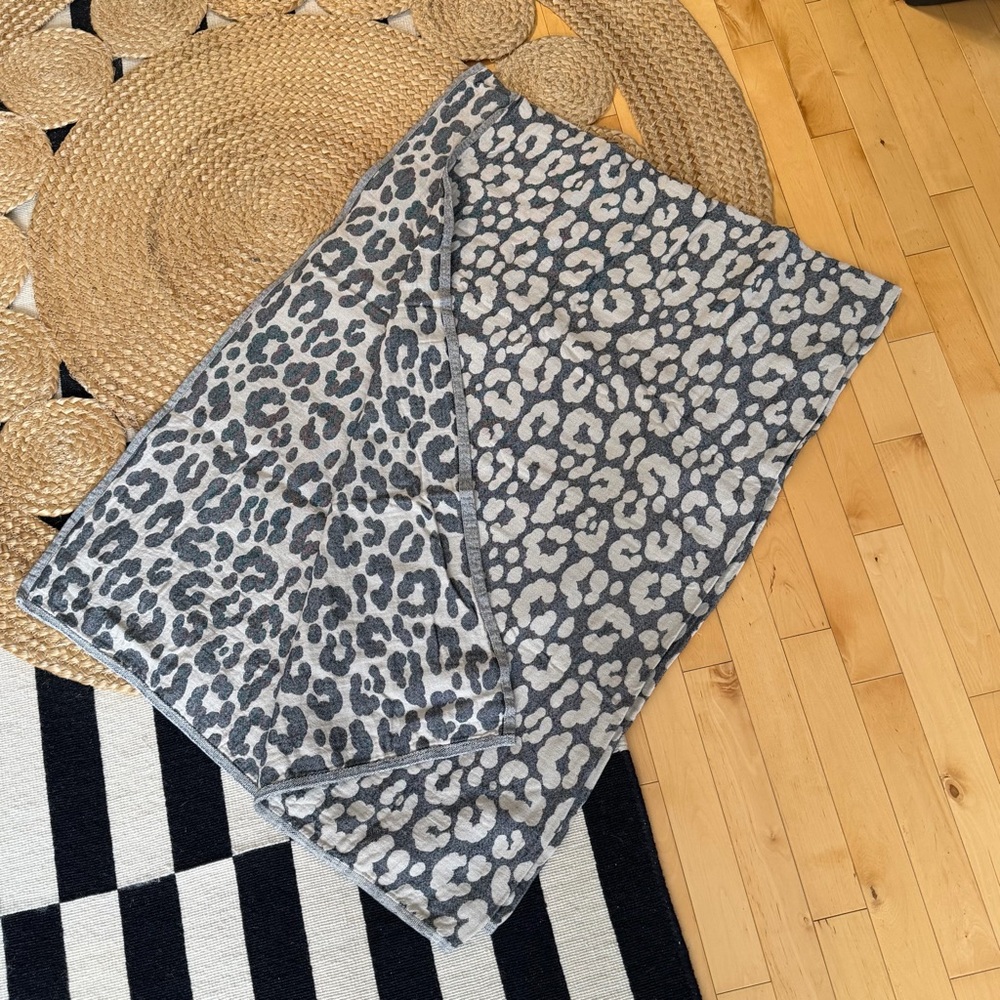 One Wednesday Leopard Cotton Universal Throw / Scarf